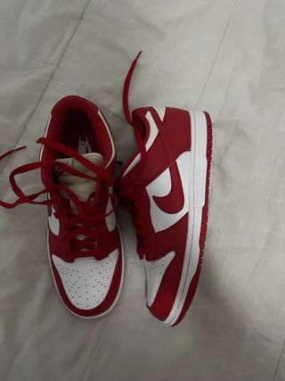 Nike Dunk Rojas y Blancas Talla 43 Originales