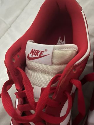 Nike Dunk Rojas y Blancas Talla 43 Originales