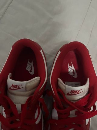 Nike Dunk Rojas y Blancas Talla 43 Originales