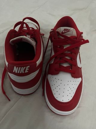 Nike Dunk Rojas y Blancas Talla 43 Originales