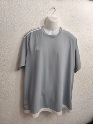 Camiseta Adidas Gris y Blanca