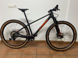 KTM Myroon Master Carbon, talla M, sin utilizar.