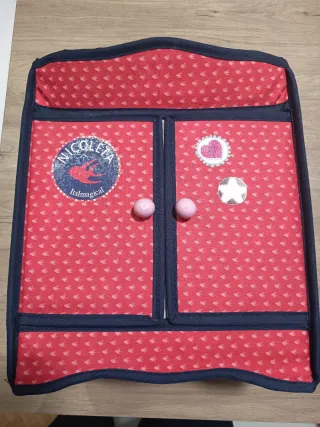 Armario Nicoleta. Muñecas Imaginarium + 9 Perchas