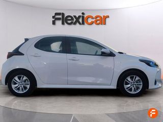 Toyota Yaris 1.5 120H Business Plus