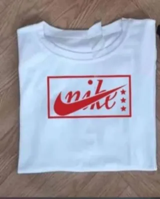 Conjunto Nike Gorra Camiseta y Pantalón