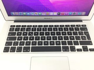 portatil apple apple macbook air core i5 1.8 13 (2012) (a1466)