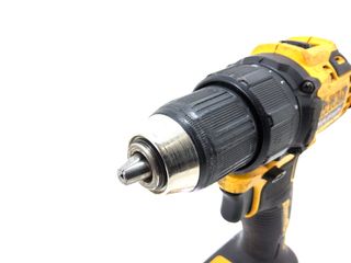 taladro a bateria dewalt dcd708