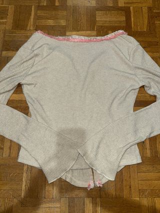 Jersey beige y rosa con adornos