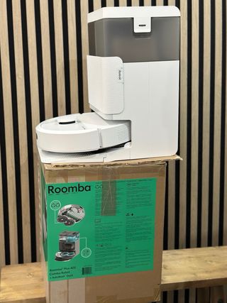 Roomba Plus 405 Combo Robot + AutoWash Dock