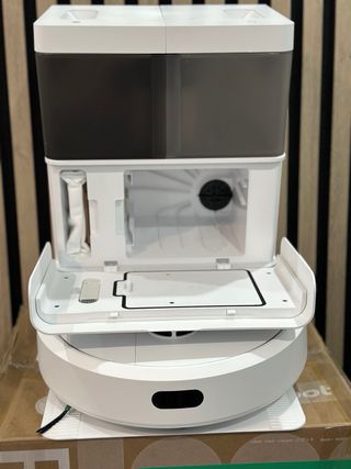 Roomba Plus 405 Combo Robot + AutoWash Dock