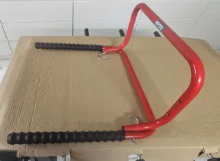 Soporte pared bicicleta Mottez rojo