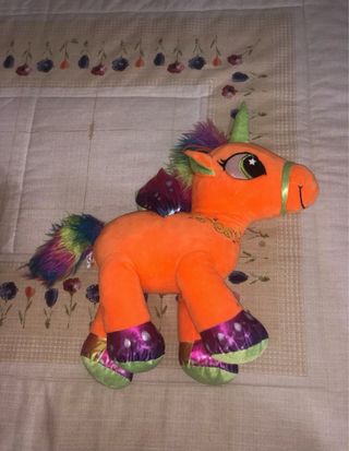 Peluche Unicornio Naranja Alas Arcoíris
