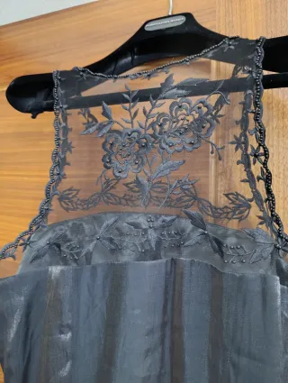 Vestido de fiesta negro y azul