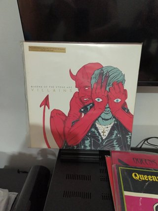 Queens of the Stone Age - Discografía 8 LPS