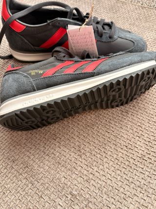 Adidas SL72 Zapatillas Negras y Rojas