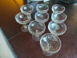 9 copas de champán de cristal