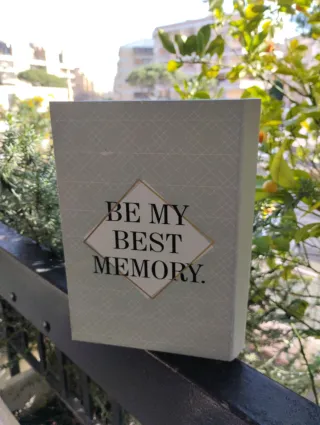 Scatola libro miniatura casa delle bambole.