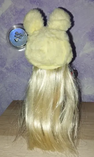 Muñeca Na Na Na Surprise Conejita