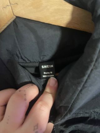 Chaqueta acolchada negra