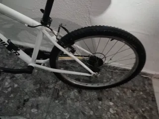 Bicicleta Rockrider 24 7 velocidades