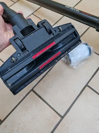 Aspirapolvere Ariete senza fili+filtro nuovo!!!!!