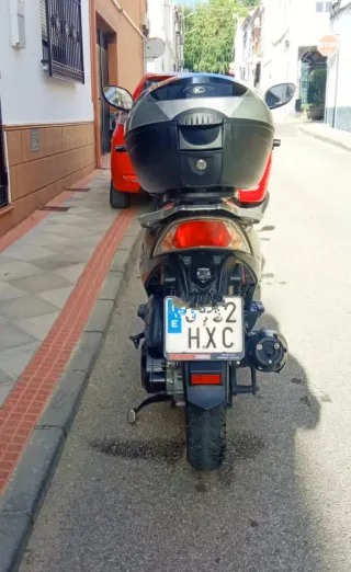 Kymco Agility City 125 Negra