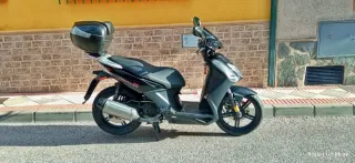 Kymco Agility City 125 Negra