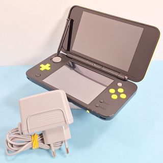 Nintendo 2DS XL Console Nero / Verde