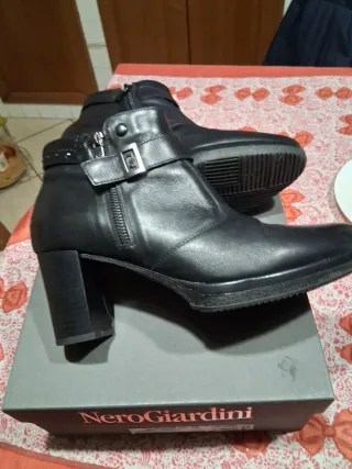 Stivaletti Nero Giardini Tg 39