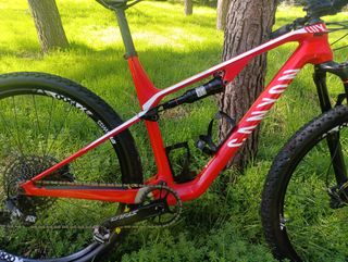 Canyon carbono seminueva doble suspension 29" BTT