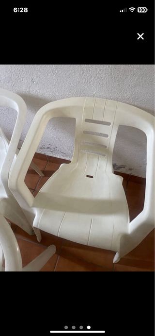 Sillas de resina blancas (pack 3)