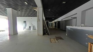 Local comercial en venta en Elda