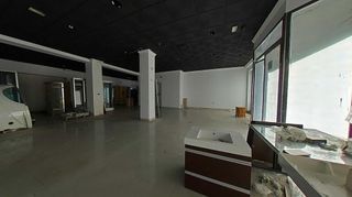Local comercial en venta en Elda