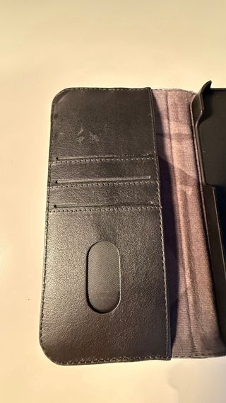 Custodia libro Decoded per iPhone con porta carte