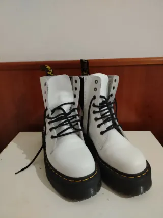 Botas Dr. Martens Blancas