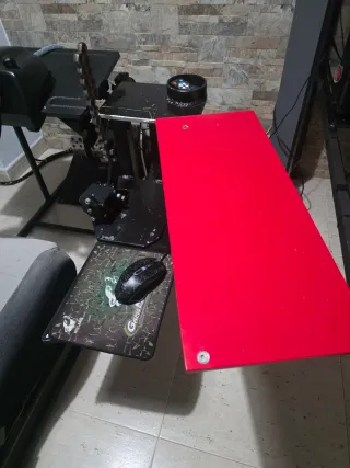 Simulador Logitech Volante y Pedales