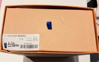 Scatola scarpe Louis Vuitton vuota arancione