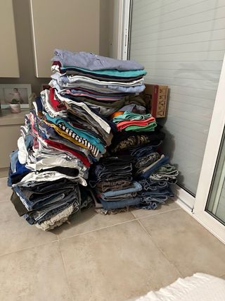 Lote de ropa edad 8-16 Total de prenda 187