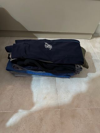 Lote de ropa edad 8-16 Total de prenda 187