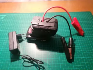 Arrancador de coche con pinzas