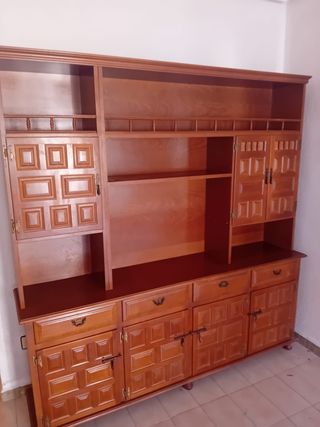 VITRINA MADERA COMO NUEVA 40 EUROS, CARTAGENA