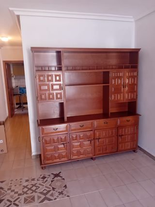 VITRINA MADERA COMO NUEVA 40 EUROS, CARTAGENA