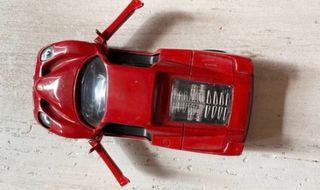 Macchinina Ferrari rossa vintage