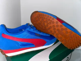 Zapatillas Puma Azules y Rojas