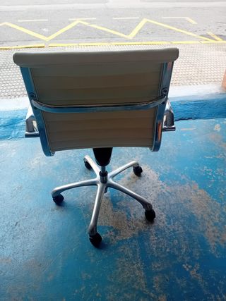 SILLÓN DE OFICINA DE ACERO 30 EUROS, CARTAGENA