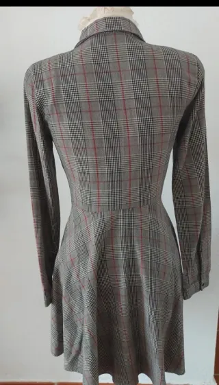 Vestido Zara cuadros gris y rojo