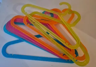 Perchas infantiles IKEA Bagis