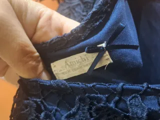 Vestido azul de encaje