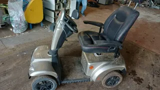 Scooter eléctrico 4 ruedas ortopedia