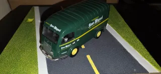Coche a escala San Miguel 1:43 Renault 1000 Kg